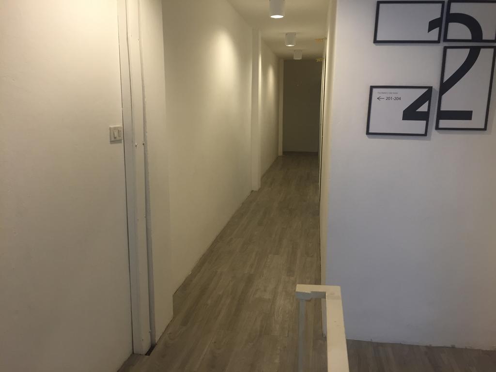 The Rabbit'S Hole Hostel 曼谷 外观 照片